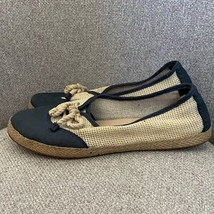UGG Australia -Catrin Womens Crochet Espadrille Flats Shoes Size 10